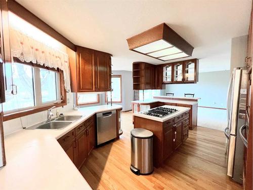 4908 52 Street, Colinton, AB - Indoor Photo Showing Kitchen With Double Sink