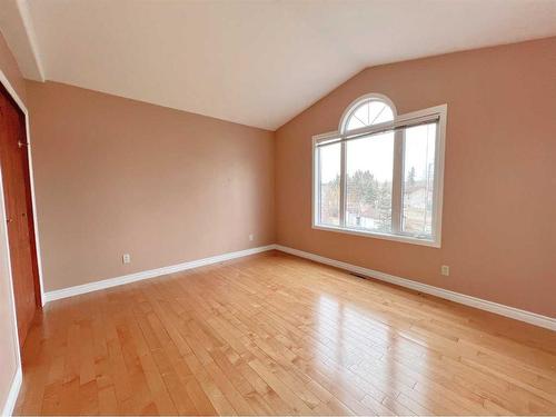 4908 52 Street, Colinton, AB - Indoor Photo Showing Other Room