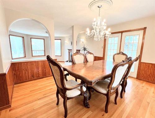 4908 52 Street, Colinton, AB - Indoor Photo Showing Dining Room