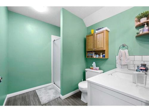 1814 48 Street, Edson, AB - Indoor Photo Showing Bathroom