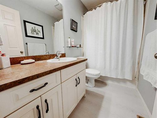 19 Reay Court, Whitecourt, AB - Indoor Photo Showing Bathroom