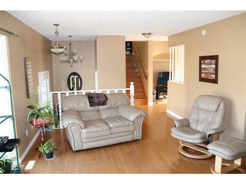 54125 Range Road 165, Rural Yellowhead County, AB - Indoor Photo Showing Living Room