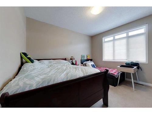 137-116 6 Avenue Ne, Slave Lake, AB - Indoor Photo Showing Bedroom