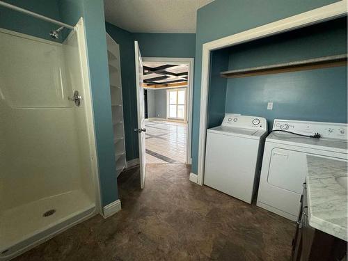 4220 Caribou Crescent, Wabasca, AB - Indoor Photo Showing Laundry Room