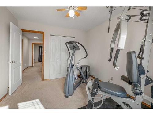 4136 4 Avenue, Edson, AB - Indoor Photo Showing Gym Room