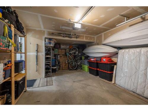 4-1624 41 Street, Edson, AB - Indoor Photo Showing Garage