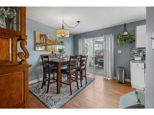 4-1624 41 Street, Edson, AB - Indoor Photo Showing Dining Room