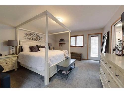 73017 Southshore Drive East, Widewater, AB - Indoor Photo Showing Bedroom
