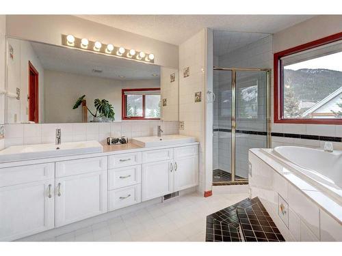 A-328 Squirrel Street, Banff, AB - Indoor Photo Showing Bathroom