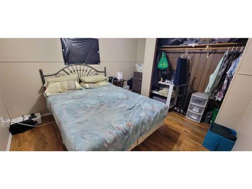 610 52 Street, Edson, AB - Indoor Photo Showing Bedroom
