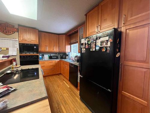 1429 53 Street, Edson, AB - Indoor Photo Showing Kitchen
