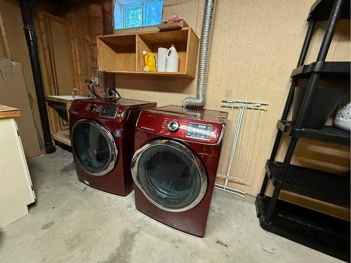 1429 53 Street, Edson, AB - Indoor Photo Showing Laundry Room