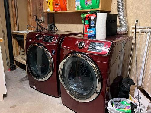 1429 53 Street, Edson, AB - Indoor Photo Showing Laundry Room