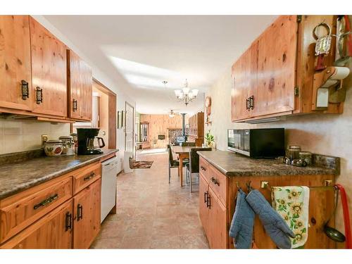 618 Willow Drive, Sunset Beach, AB - Indoor Photo Showing Kitchen