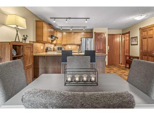 311-150 Crossbow Place, Canmore, AB - Indoor