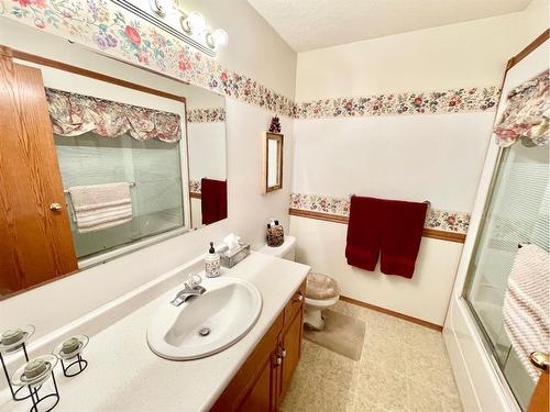 24022C Highway 16 W, Rural Yellowhead County, AB - Indoor Photo Showing Bathroom