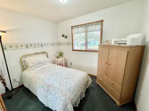 24022C Highway 16 W, Rural Yellowhead County, AB - Indoor Photo Showing Bedroom