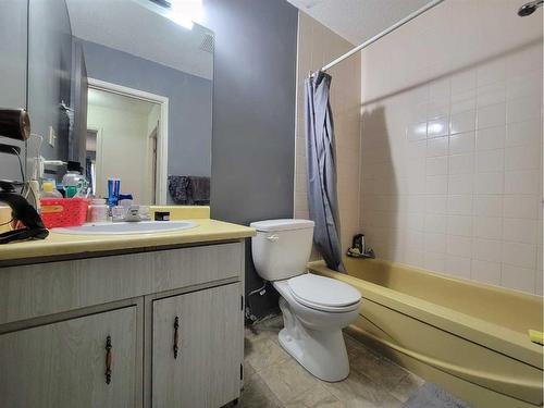 311A-5611 10 Avenue, Edson, AB - Indoor Photo Showing Bathroom