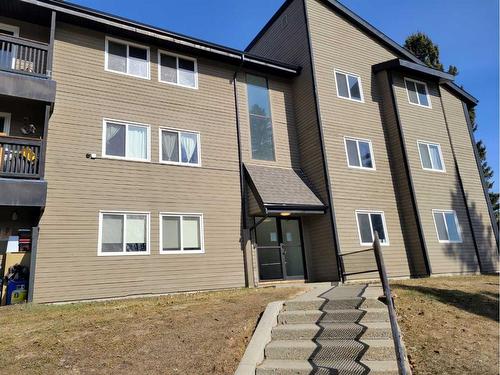 311A-5611 10 Avenue, Edson, AB - Outdoor With Balcony