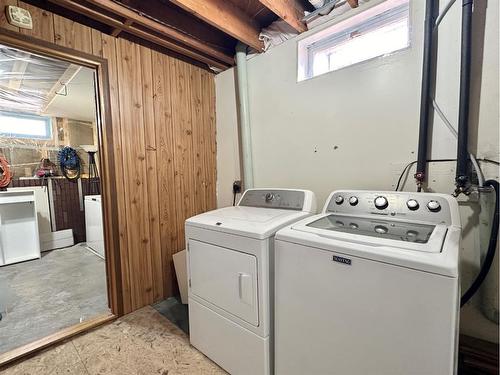 4823 Ravine Drive, Swan Hills, AB - Indoor Photo Showing Laundry Room