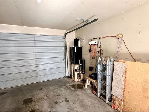 4823 Ravine Drive, Swan Hills, AB - Indoor Photo Showing Garage