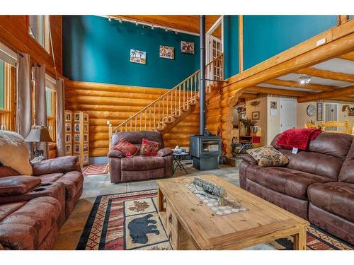 10-53114 Range Road 194, Rural Yellowhead County, AB - Indoor Photo Showing Living Room With Fireplace