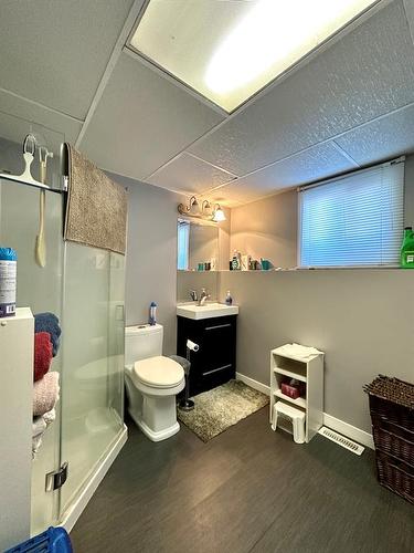 93 Feero Drive, Whitecourt, AB - Indoor Photo Showing Bathroom