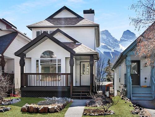 115 Moraine Road, Canmore, AB - Outdoor With Facade