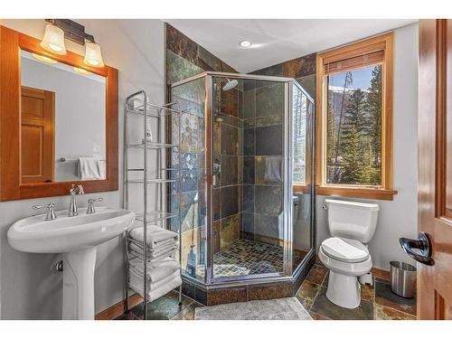 309-701 Benchlands Trail, Canmore, AB - Indoor Photo Showing Bathroom