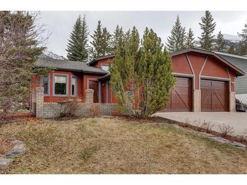 161 Coyote Way, Canmore, AB - Outdoor