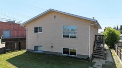 5015 7 Avenue  Edson, AB T7E 1N7