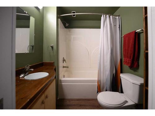 674038 Range Road 195, Rural Athabasca County, AB - Indoor Photo Showing Bathroom
