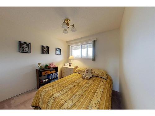 55023 Range Road 144A, Rural Yellowhead County, AB - Indoor Photo Showing Bedroom