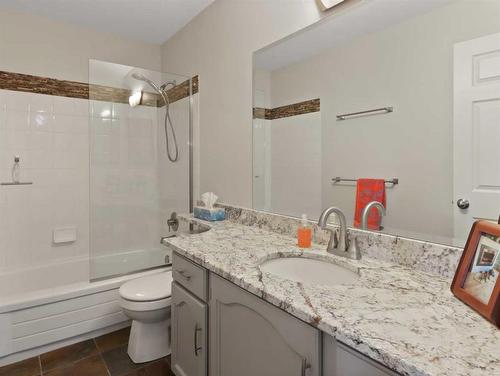 7-717 7Th Street, Canmore, AB - Indoor Photo Showing Bathroom