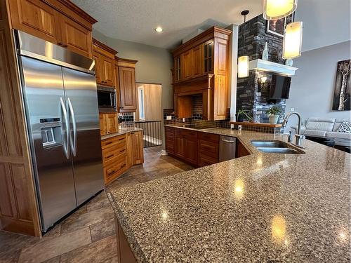 584064 Range Road 121, Rural Woodlands County, AB - Indoor Photo Showing Kitchen With Double Sink