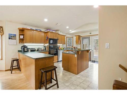 6336 15 Avenue, Edson, AB - Indoor Photo Showing Kitchen