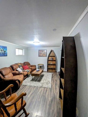 5810 12A Avenue, Edson, AB - Indoor Photo Showing Laundry Room