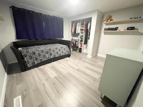 39 Auttreaux Drive, Whitecourt, AB - Indoor Photo Showing Bedroom