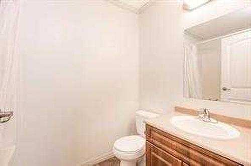 303-502 1 St, Fox Creek, AB - Indoor Photo Showing Bathroom