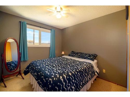 4906 Lakeview Road South, Boyle, AB - Indoor Photo Showing Bedroom