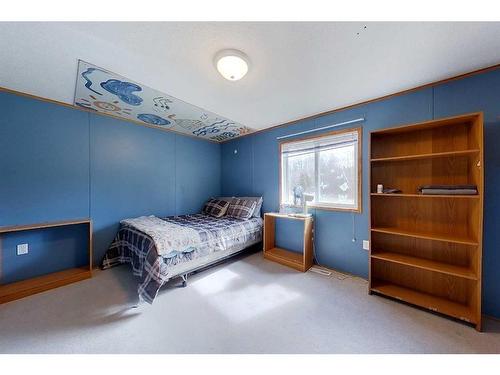 2741 Blueberry Street, Wabasca, AB - Indoor Photo Showing Bedroom