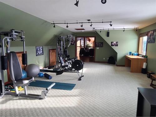 593068 Range Road 124, Rural Woodlands County, AB - Indoor Photo Showing Gym Room