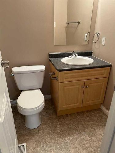 103-502 1 Street, Fox Creek, AB - Indoor Photo Showing Bathroom