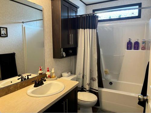 63 Gunderson Drive, Whitecourt, AB - Indoor Photo Showing Bathroom