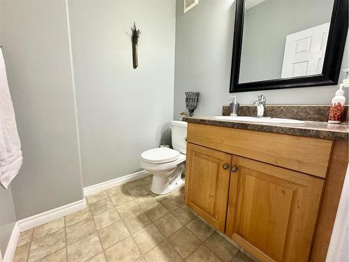 12-9 Leedy Drive, Whitecourt, AB - Indoor Photo Showing Bathroom