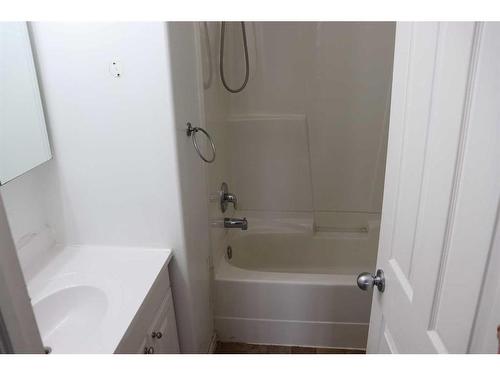 4814 5 Avenue, Edson, AB - Indoor Photo Showing Bathroom