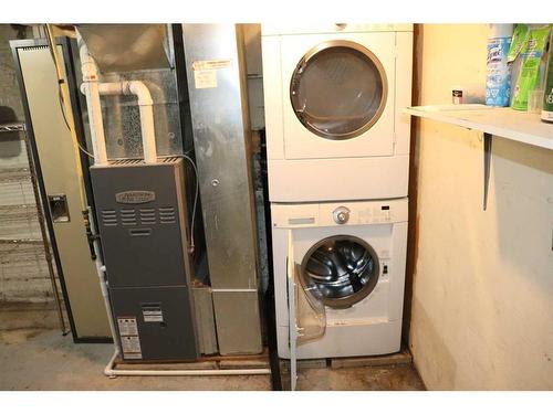 4814 5 Avenue, Edson, AB - Indoor Photo Showing Laundry Room