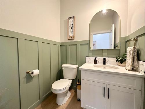 46 Riverdale Bend, Whitecourt, AB - Indoor Photo Showing Bathroom