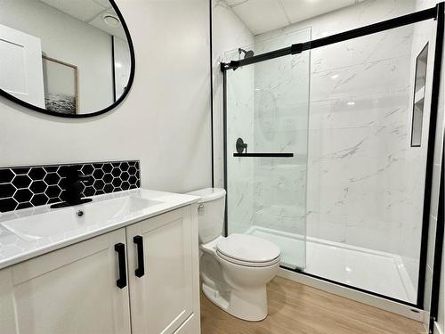 46 Riverdale Bend, Whitecourt, AB - Indoor Photo Showing Bathroom