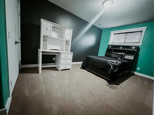 18 Ridgeway Point, Whitecourt, AB - Indoor Photo Showing Bedroom